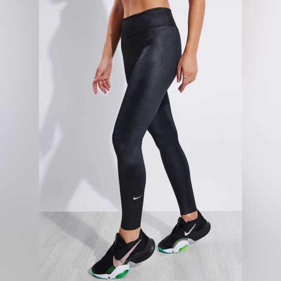 Nike Pants - Nike dri-fit ONE leggings size XL NWT